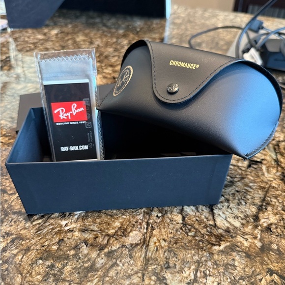 BRAND NEW RAY BAN RB3671CH CHROMANCE Matte black/Dark Grey Chromance Sunglasses - Picture 9 of 9